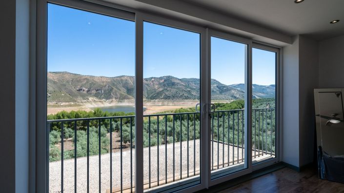 Image No.18-Villa de 6 chambres à vendre à Iznájar