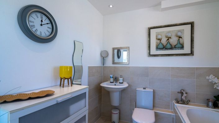 Image No.27-Villa de 6 chambres à vendre à Iznájar