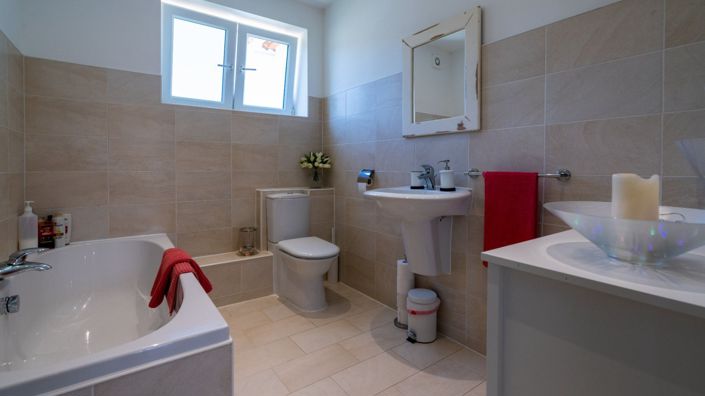 Image No.29-Villa de 6 chambres à vendre à Iznájar