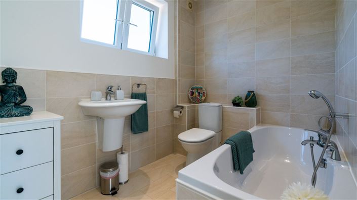 Image No.33-Villa de 6 chambres à vendre à Iznájar