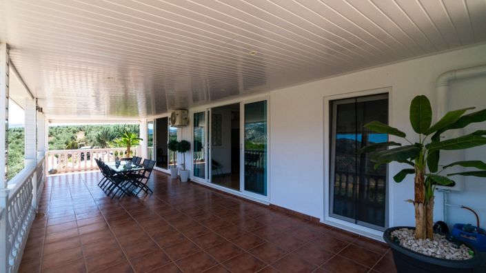 Image No.57-Villa de 6 chambres à vendre à Iznájar