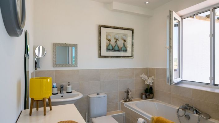 Image No.62-Villa de 6 chambres à vendre à Iznájar