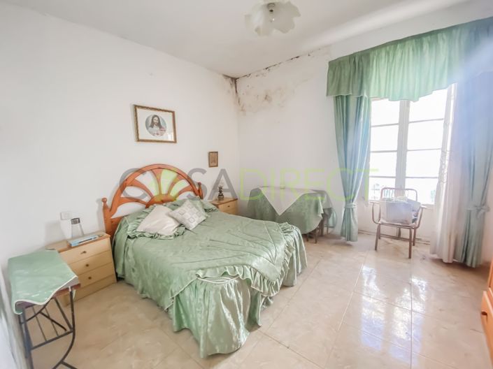 Image No.5-6 Bed Villa for sale