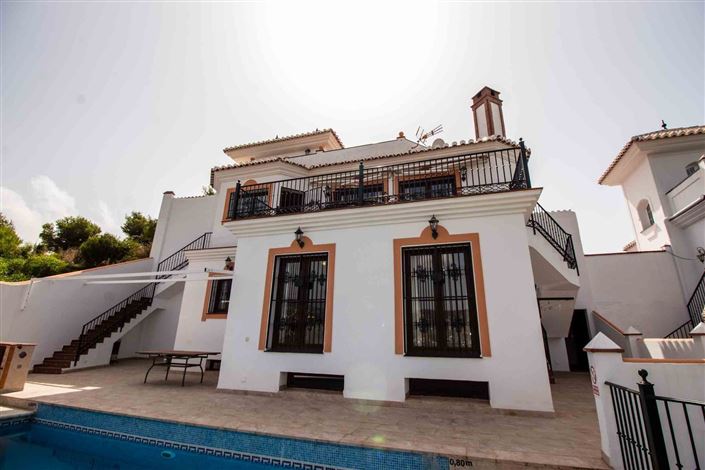 Image No.1-Villa de 4 chambres à vendre à Frigiliana