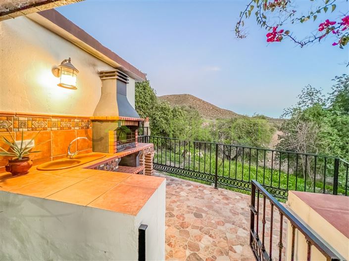 Image No.10-2 Bed Country House for sale