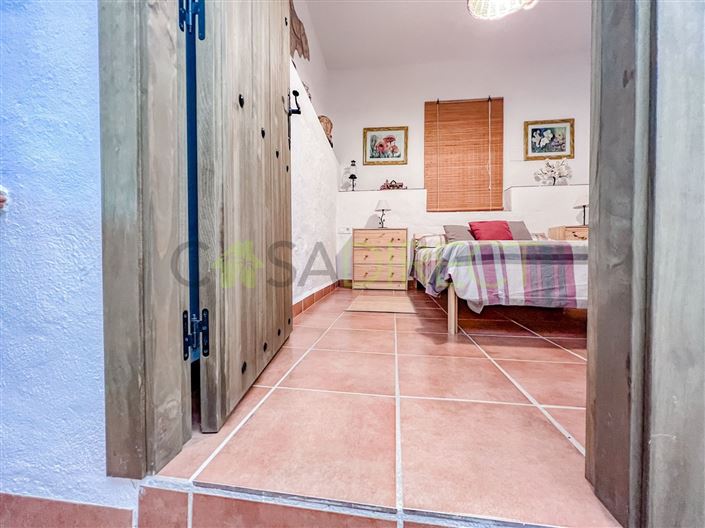 Image No.18-2 Bed Country House for sale