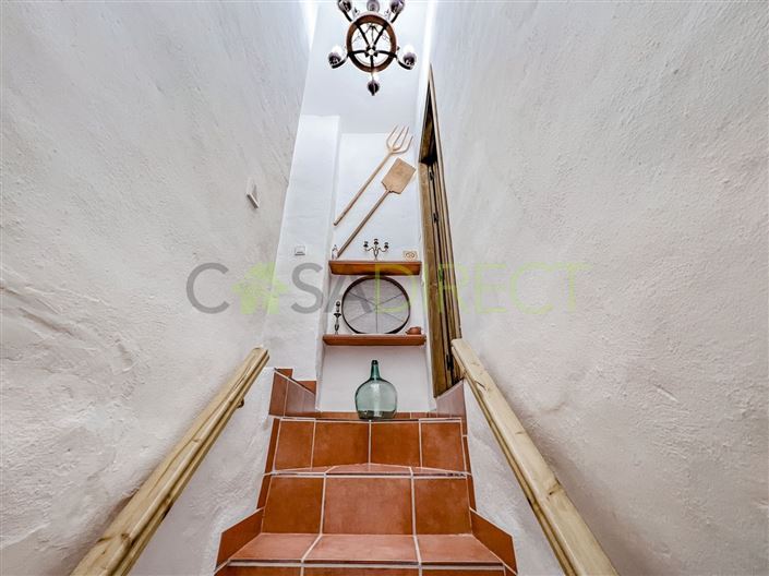 Image No.19-2 Bed Country House for sale