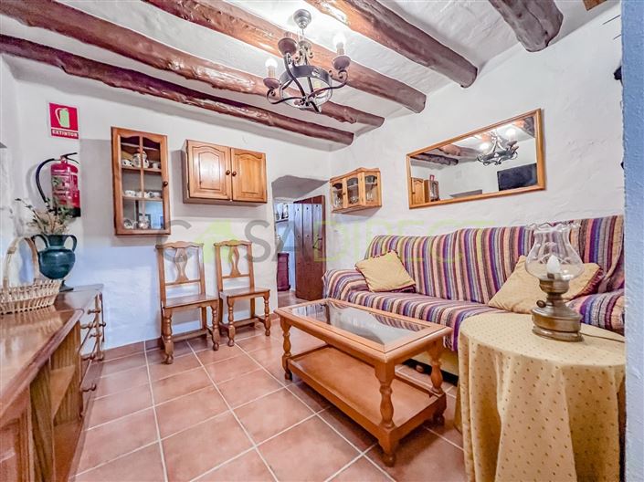 Image No.24-2 Bed Country House for sale