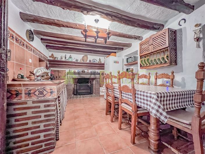 Image No.34-2 Bed Country House for sale