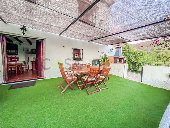 Image No.35-2 Bed Country House for sale