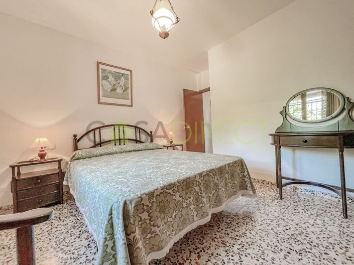 Image No.12-3 Bed Villa for sale