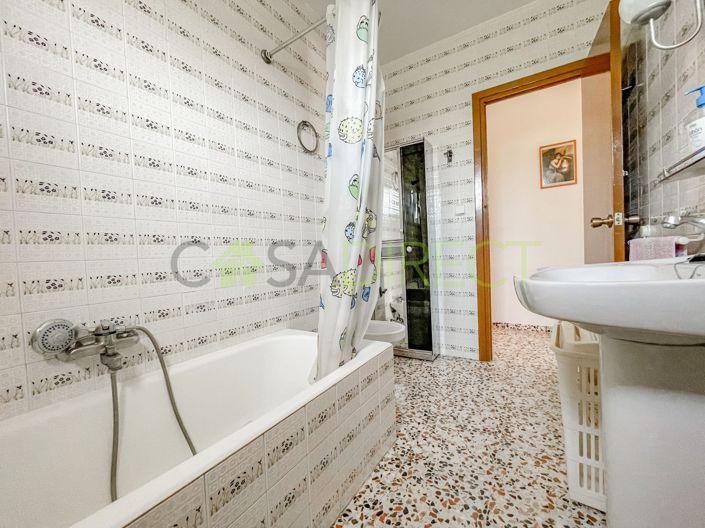 Image No.15-3 Bed Villa for sale