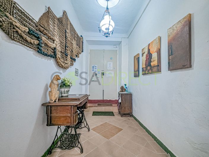 Image No.2-4 Bed Villa for sale