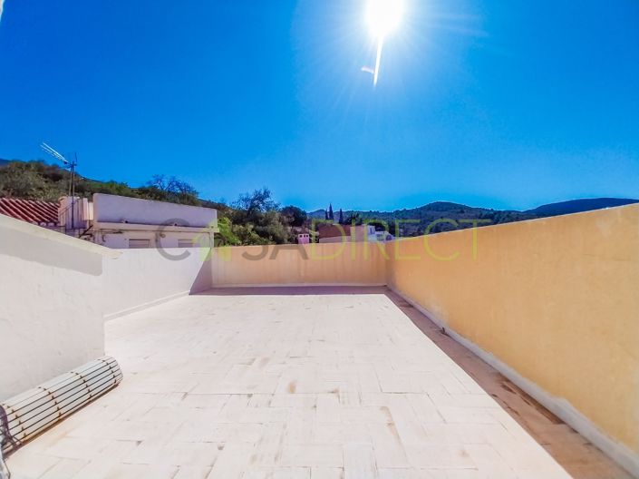 Image No.2-6 Bed Villa for sale