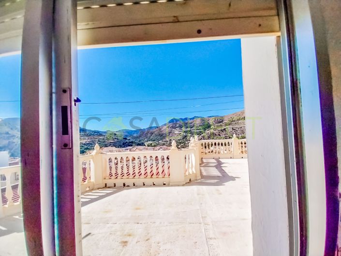 Image No.7-6 Bed Villa for sale