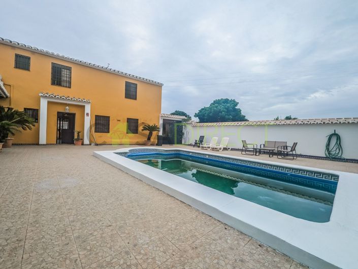 Image No.34-Villa de 5 chambres à vendre à Vélez-Málaga