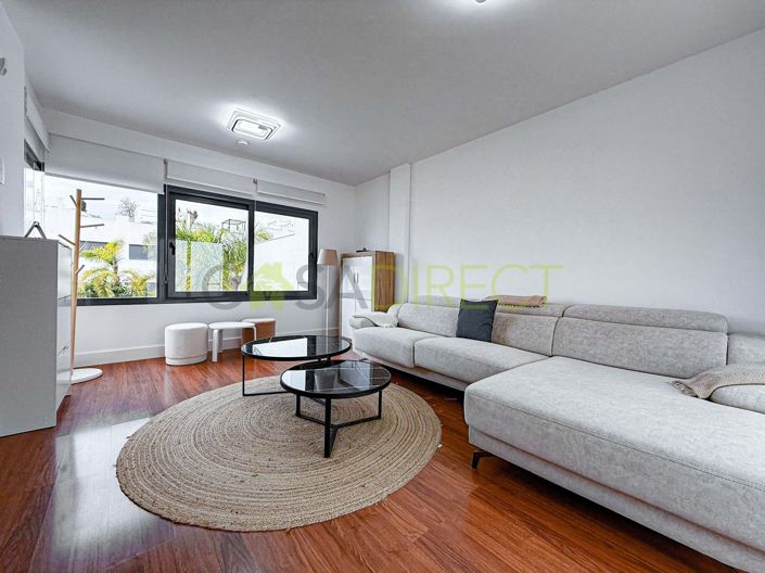 Image No.1-4 Bed Villa for sale