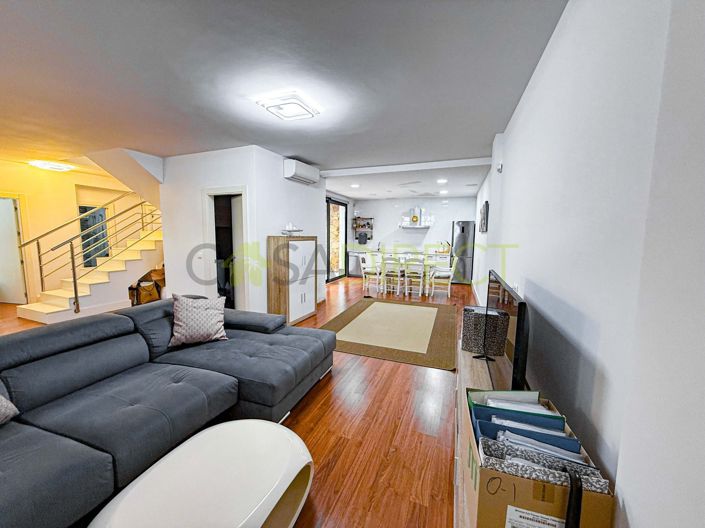 Image No.12-4 Bed Villa for sale