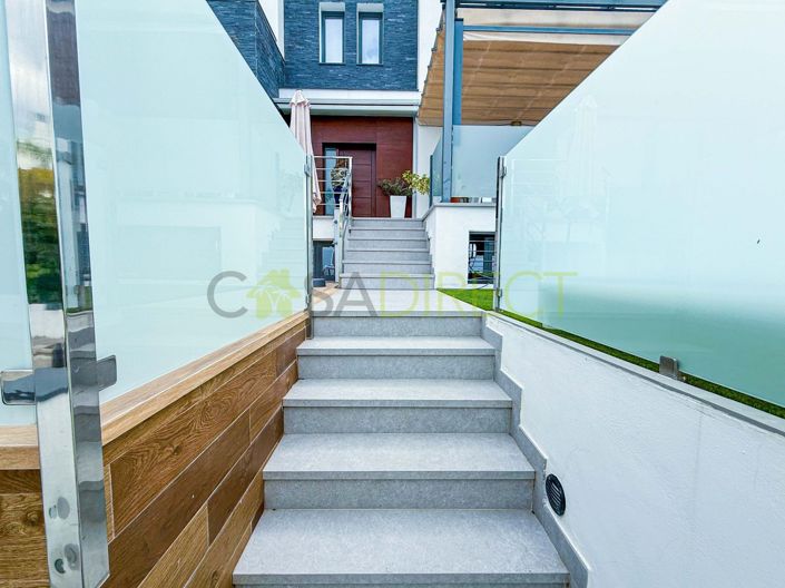 Image No.40-4 Bed Villa for sale