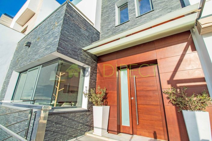 Image No.41-4 Bed Villa for sale