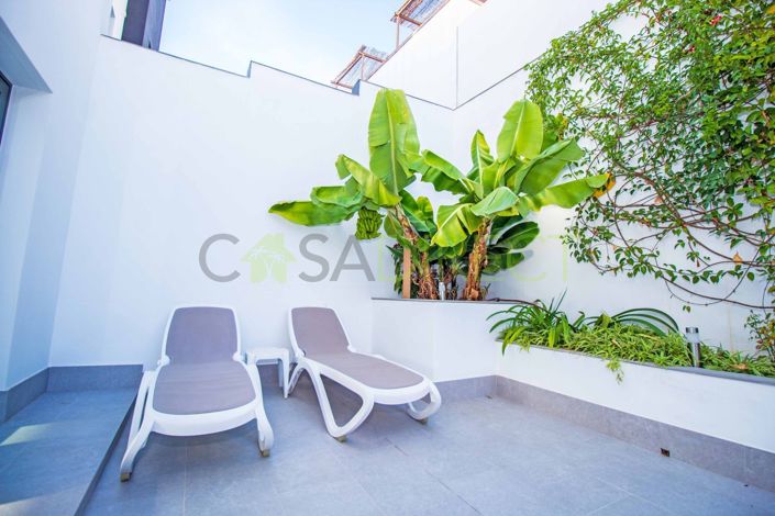 Image No.45-4 Bed Villa for sale