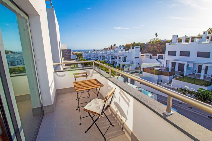 Image No.48-4 Bed Villa for sale