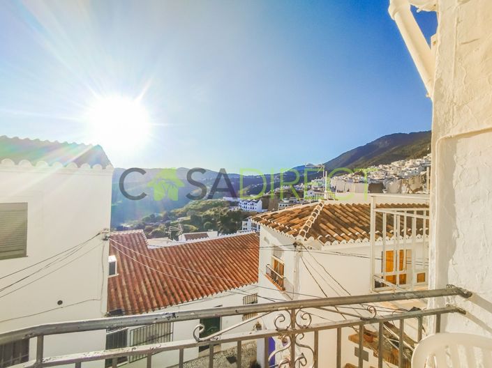 Image No.1-3 Bed Townhouse for sale