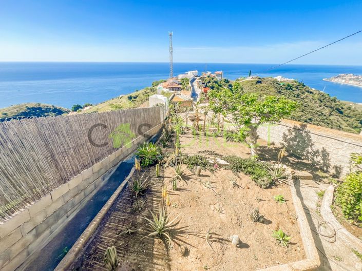 Image No.8-2 Bed Villa for sale