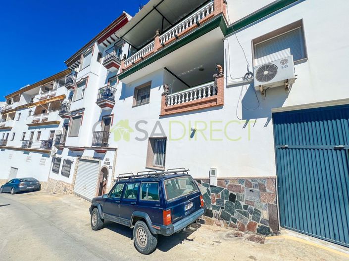 Image No.1-5 Bed Villa for sale