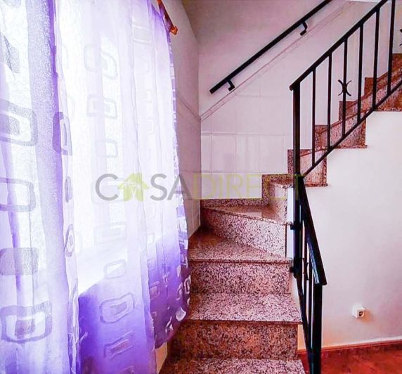 Image No.11-3 Bed Townhouse for sale