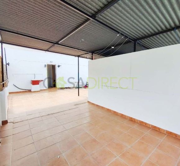 Image No.15-3 Bed Townhouse for sale