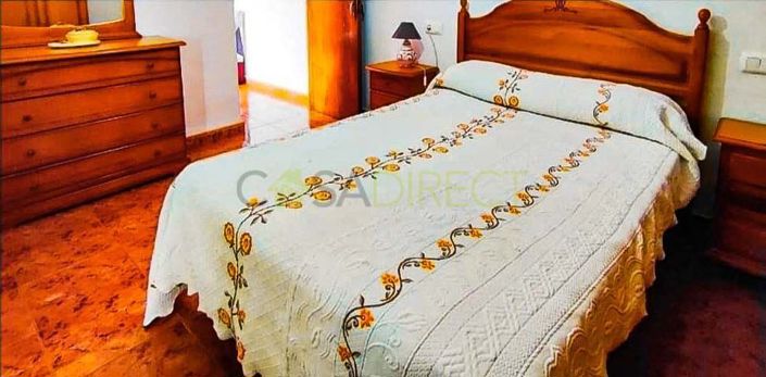 Image No.9-3 Bed Townhouse for sale