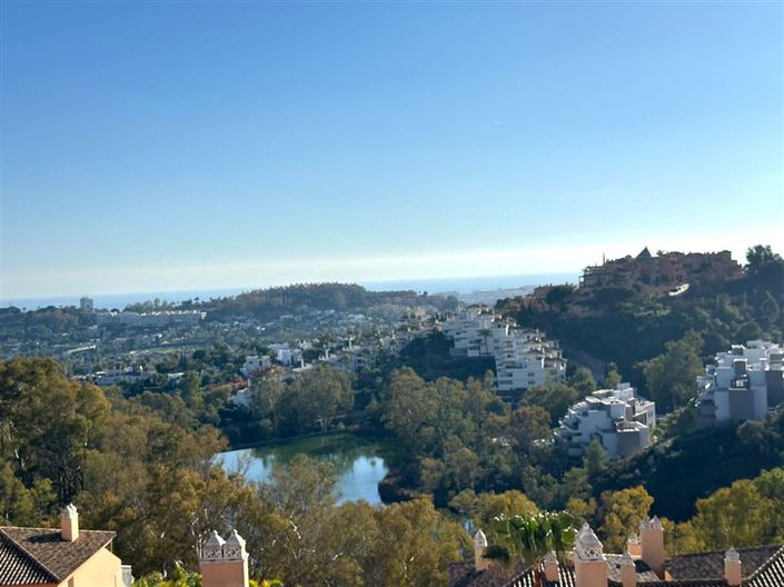 Image No.1-Penthouse de 2 chambres à vendre à Nueva Andalucia