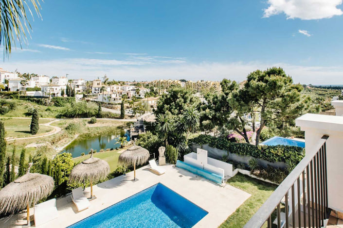 Image No.1-Villa de 5 chambres à vendre à Estepona