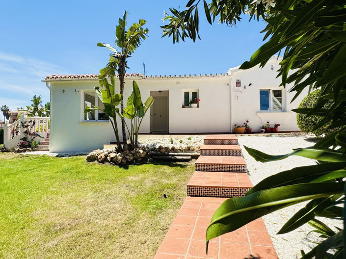 Image No.1-Villa de 2 chambres à vendre à Mijas Costa