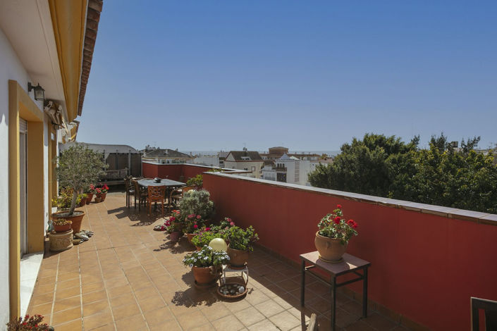 Image No.1-3 Bed Penthouse for sale