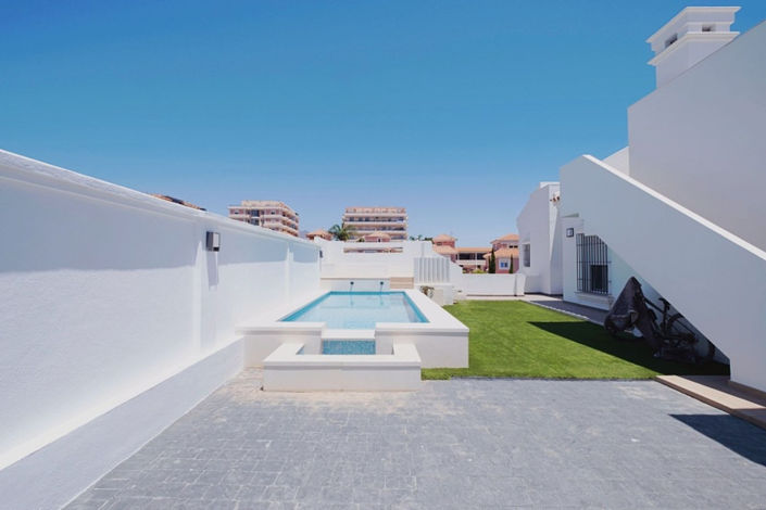 Image No.1-4 Bed Villa for sale