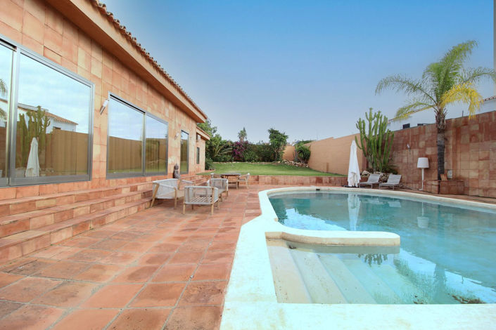 Image No.1-Villa de 4 chambres à vendre à La atalaya
