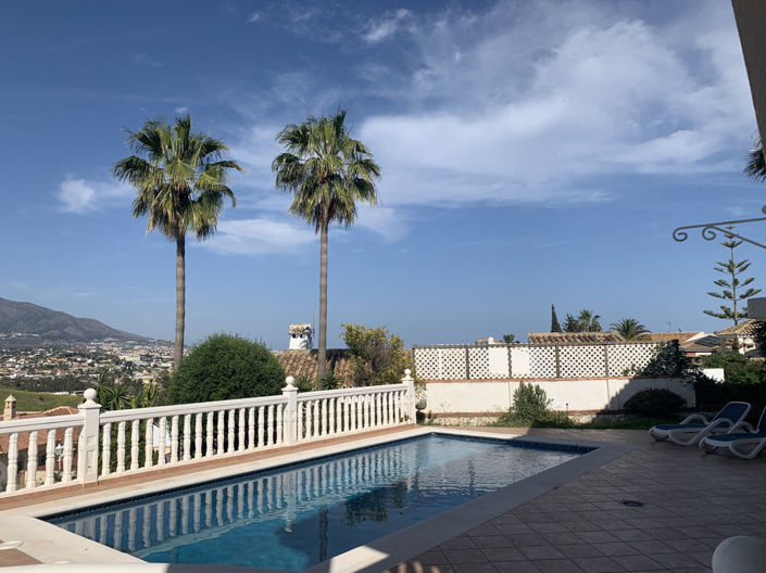 Image No.1-Villa de 4 chambres à vendre à Mijas