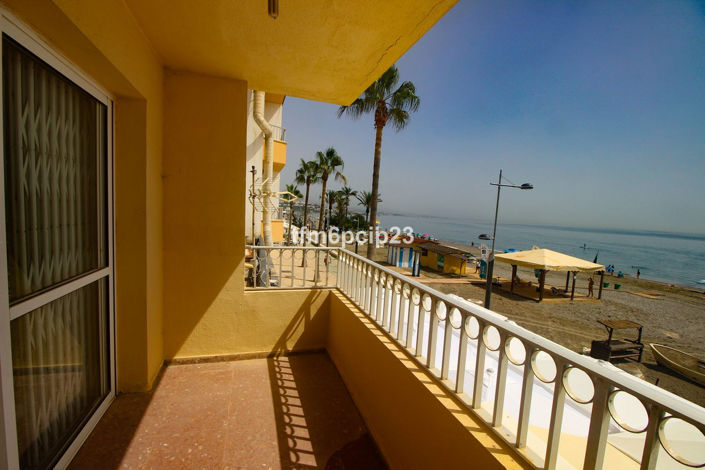 Image No.1-Appartement de 3 chambres à vendre à San Luis de Sabinillas