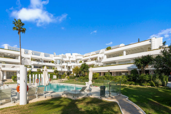 Image No.1-Appartement de 2 chambres à vendre à Estepona