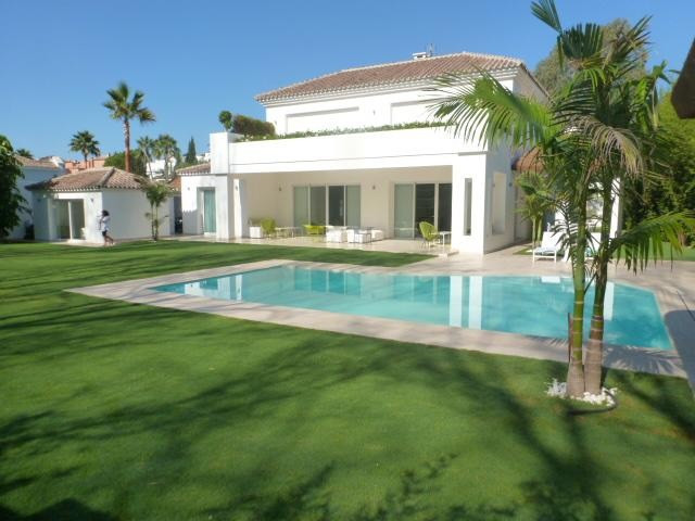 Image No.1-5 Bed Villa for sale