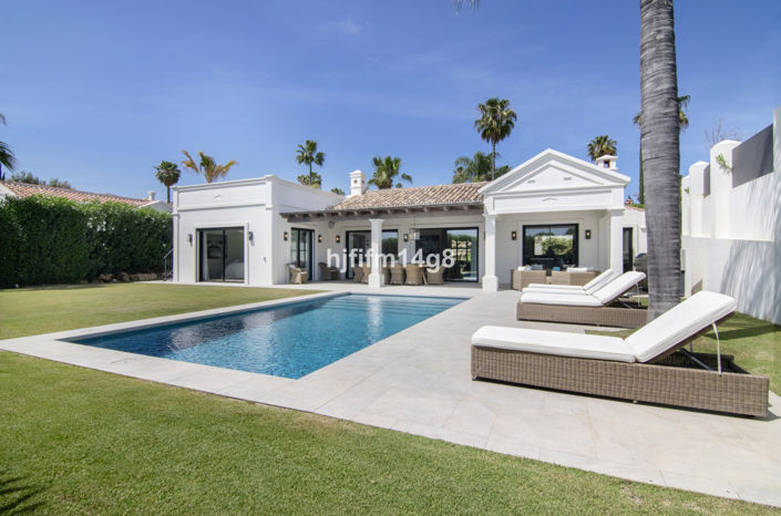 Image No.1-Villa de 3 chambres à vendre à Nueva Andalucia