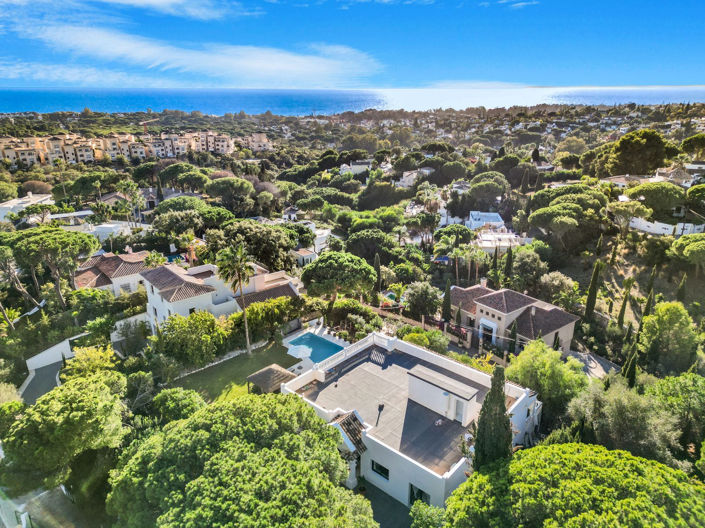 Image No.1-Villa de 4 chambres à vendre à Elviria