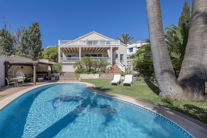Image No.1-5 Bed Villa for sale