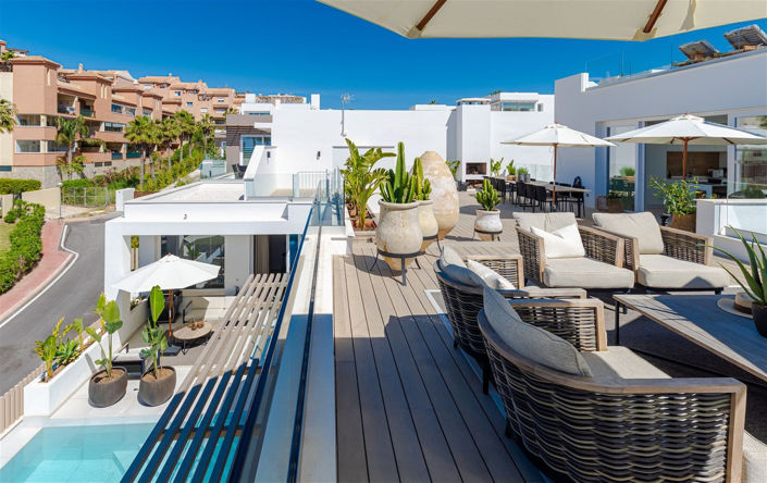 Image No.8-9 Bed Villa for sale