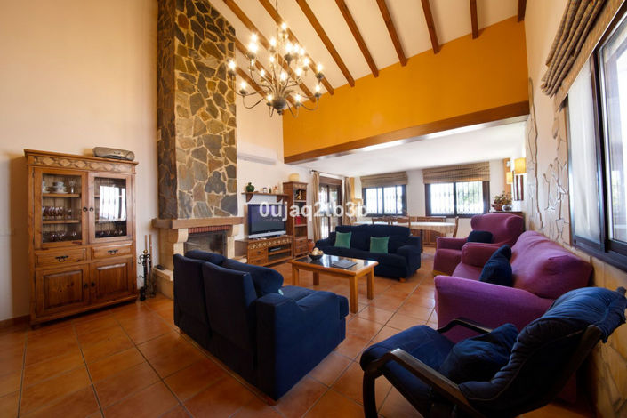 Image No.11-Villa de 6 chambres à vendre à Estepona