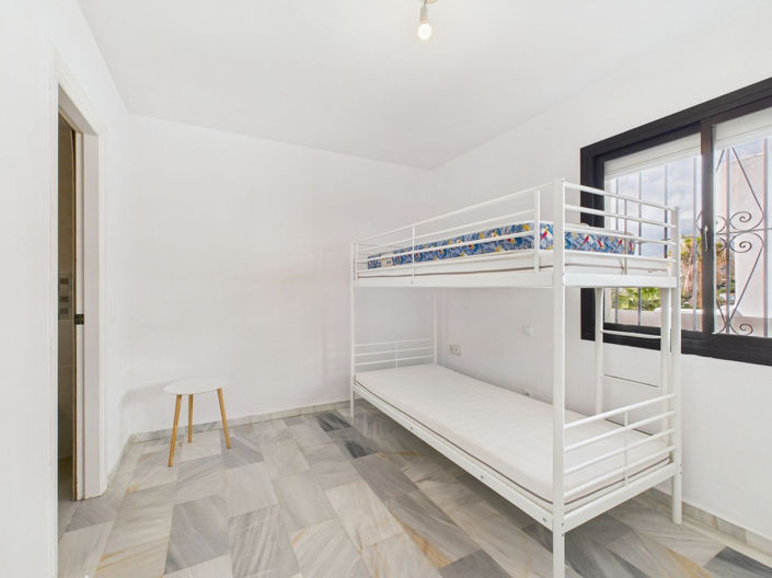 Image No.12-3 Bed Apartment for sale