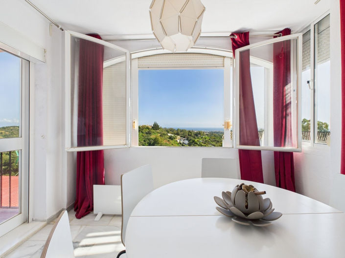 Image No.9-3 Bed Apartment for sale