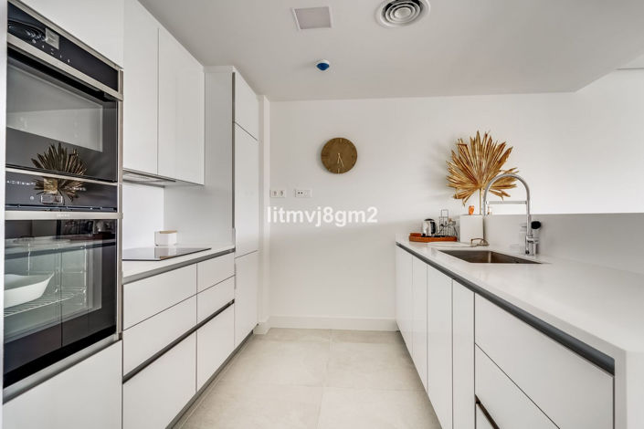 Image No.18-3 Bed Apartment for sale